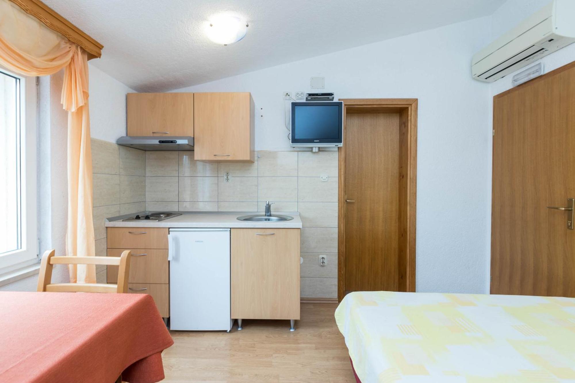 Apartments Cipetic Kaštela 外观 照片