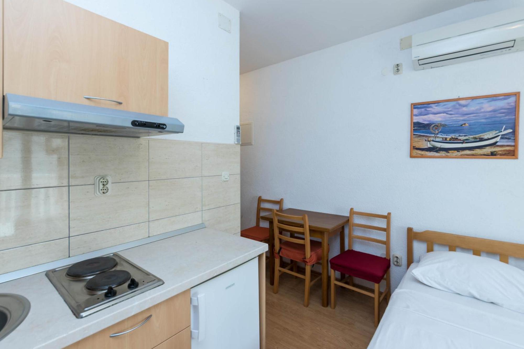 Apartments Cipetic Kaštela 外观 照片