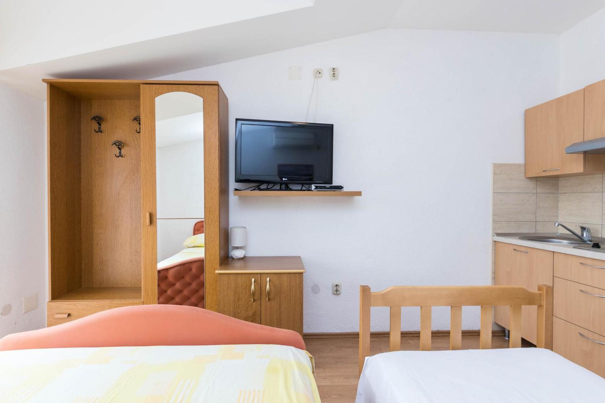 Apartments Cipetic Kaštela 外观 照片