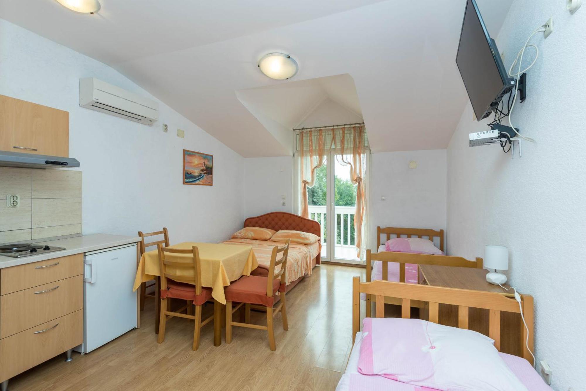 Apartments Cipetic Kaštela 外观 照片
