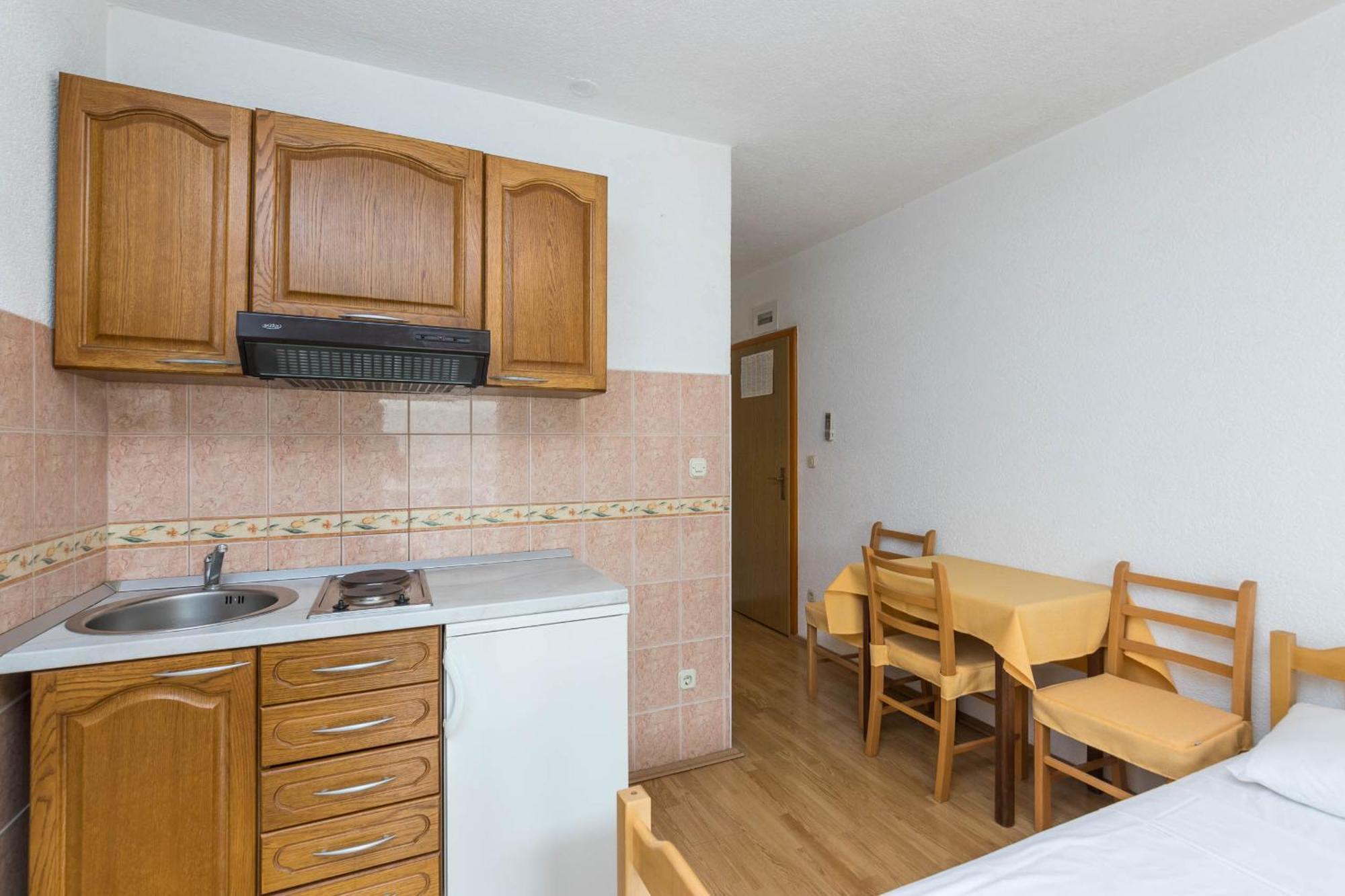 Apartments Cipetic Kaštela 外观 照片