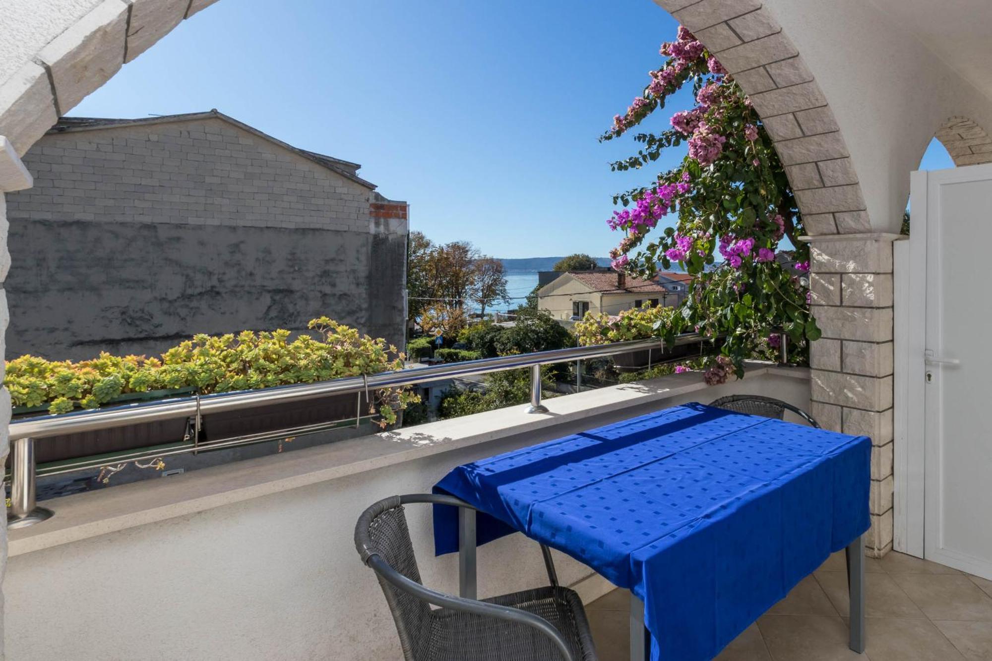 Apartments Cipetic Kaštela 外观 照片