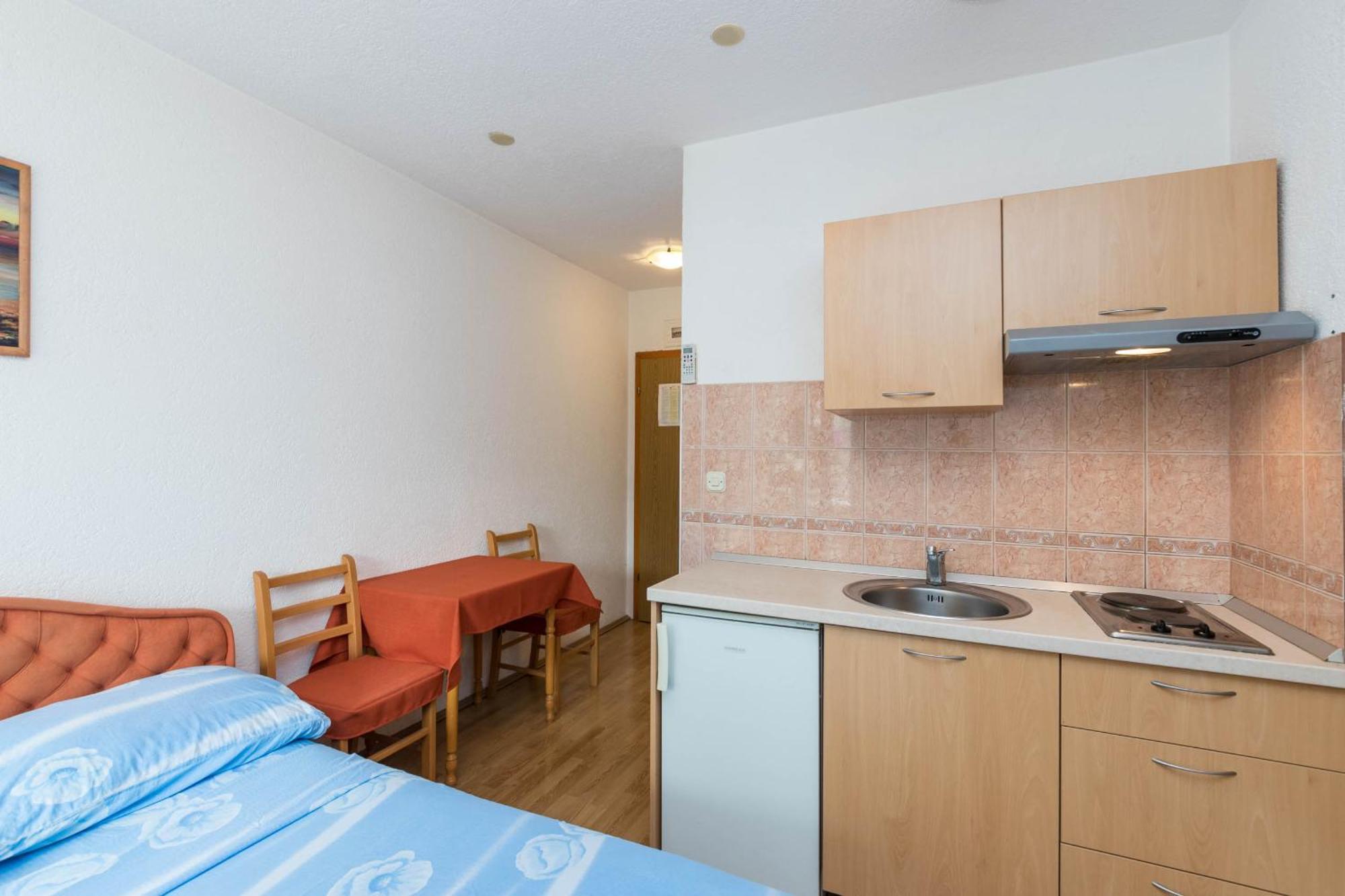 Apartments Cipetic Kaštela 外观 照片